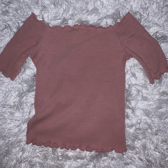 Off shoulder ribbed scalloped crop top - Picture 2 of 2